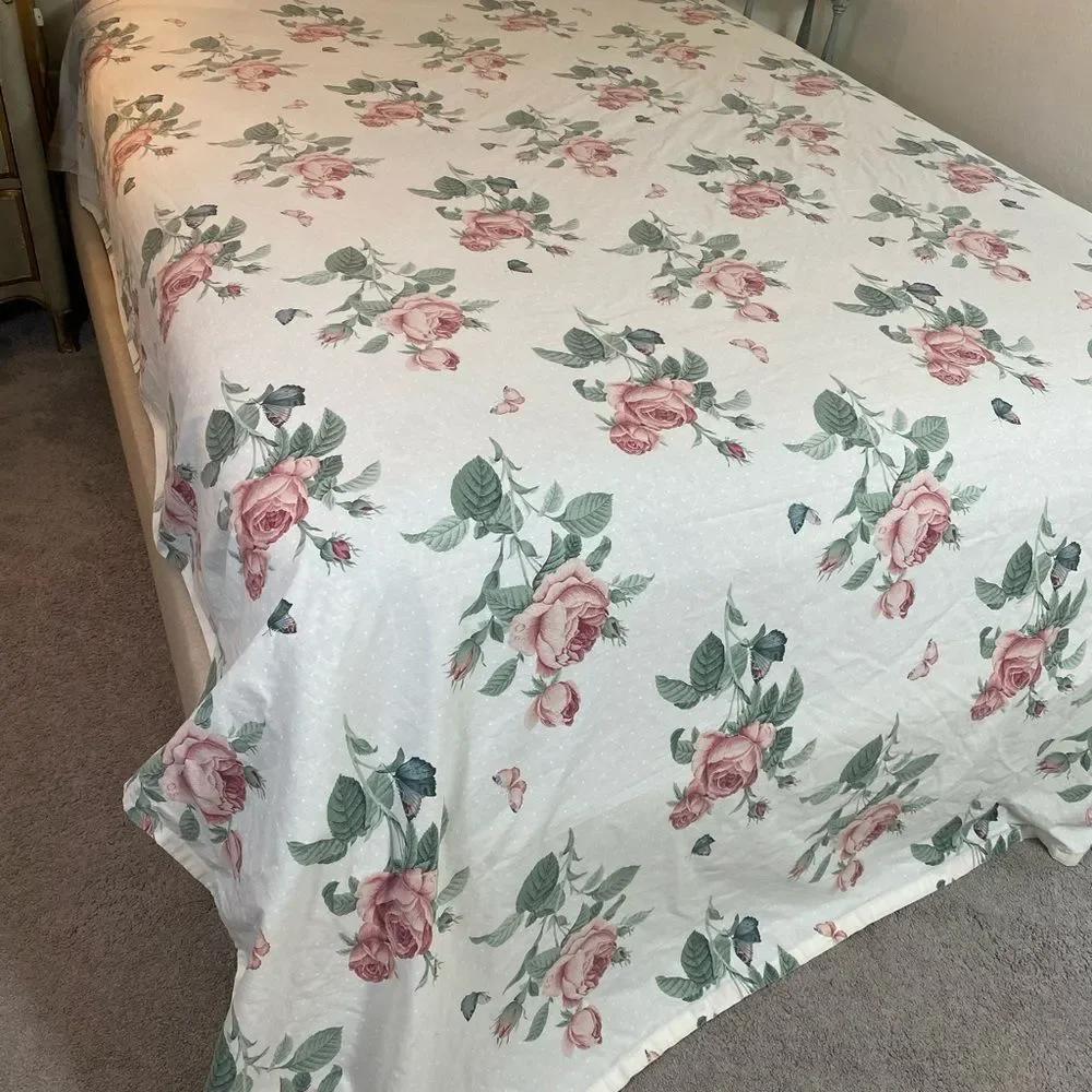 Vintage 70s Flat Sheet roses floral Cottagecore